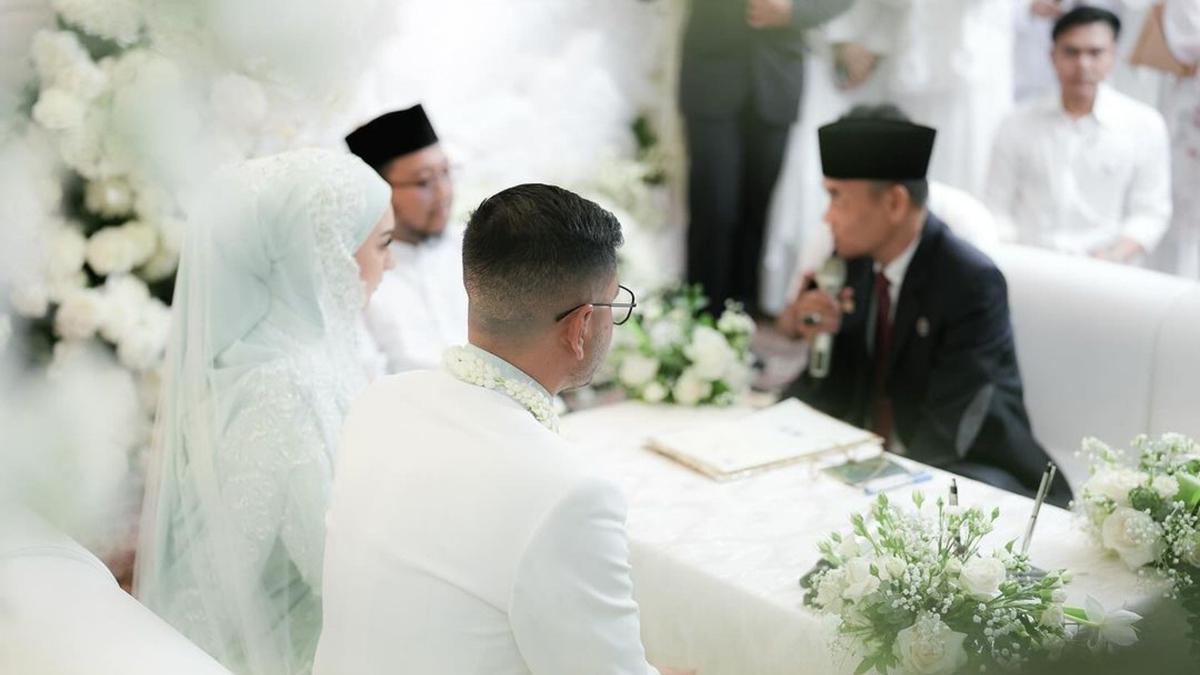 Irish Bella Pakai Gaun Pengantin Klasik Saat Menikah dengan Haldy Sabri Berita Viral Hari Ini Minggu 20 Oktober 2024