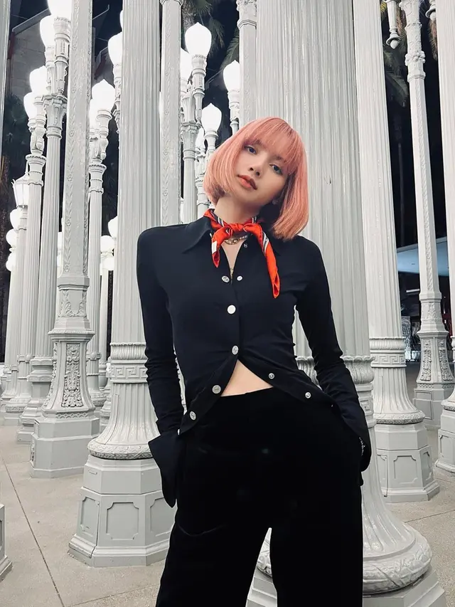 FOTO: Gaya Casual Lisa Blackpink, Jadi Wanita Tercantik 2021 Versi TC Candler