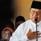 SBY menggelar jumpa pers menanggapi tudingan Antasari Azhar, Jakarta, Selasa (15/2). SBY mengingatkan agar penguasa tidak semena-mena dalam menggunakan kekuasaan karena akan ada hukuman dari Tuhan. (Liputan6.com/Angga Yuniar)