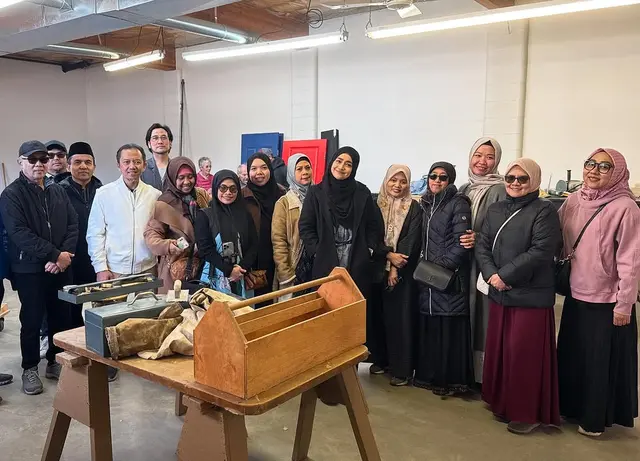Bangganya Cindy Fatikasari tunjukkan gedung 'calon' masjid pertama di Kanada Barat, ini 7 potretnya
