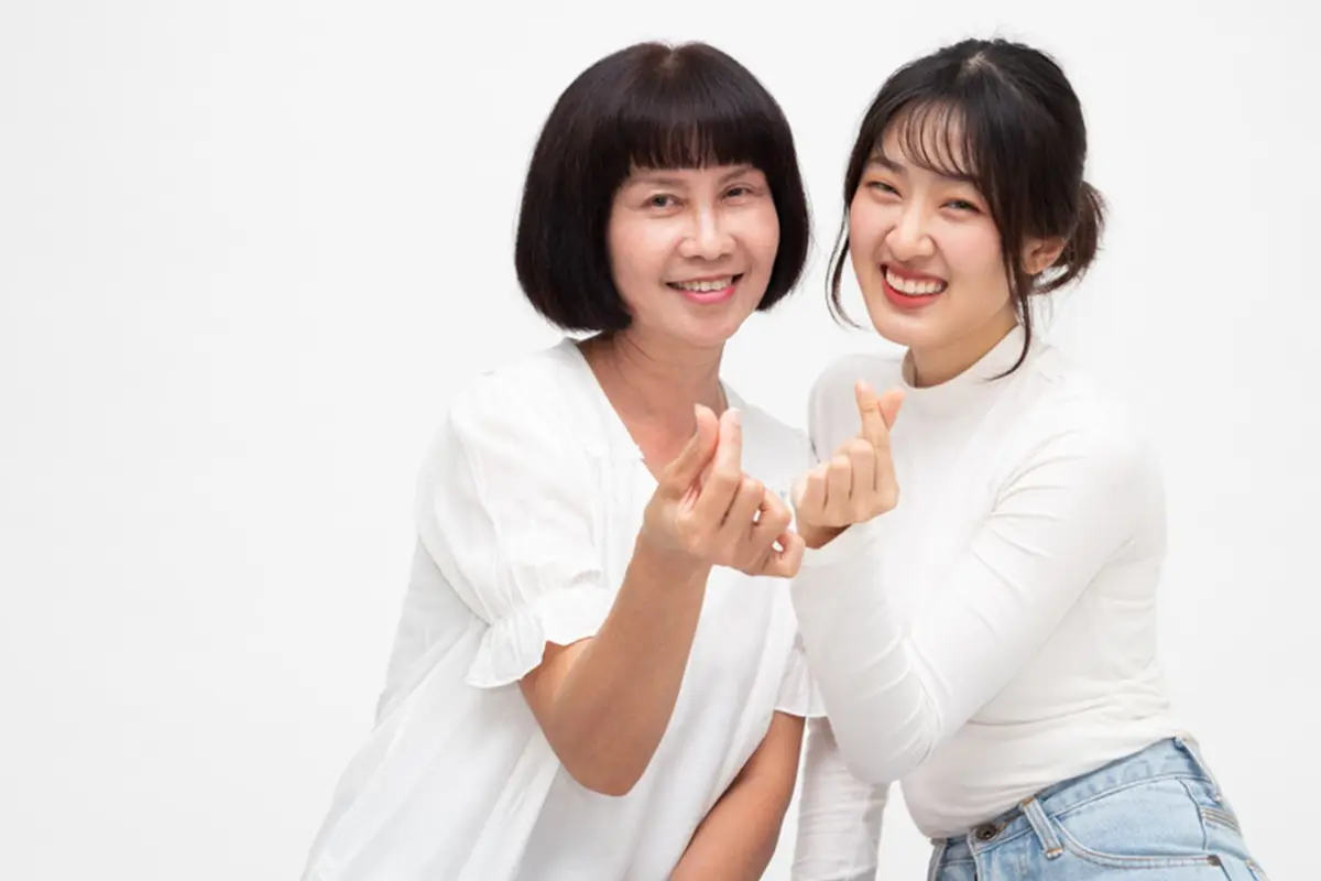 cinta ibu dan senyum bahagia