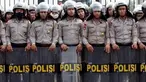 Tanpa sadar banyak diantara kita yang melupakan jasa dari para pekerja di beberapa bidang pekerjaan berikut ini. Padahal beberapa diantaranya bisa sampai mempertaruhkan nyawanya dalam melakoni pekerjaannya tersebut