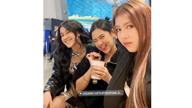 6 Potret Keseruan Ziva Magnolya, Tiara Andini dan Keisya Levronka di Singapura