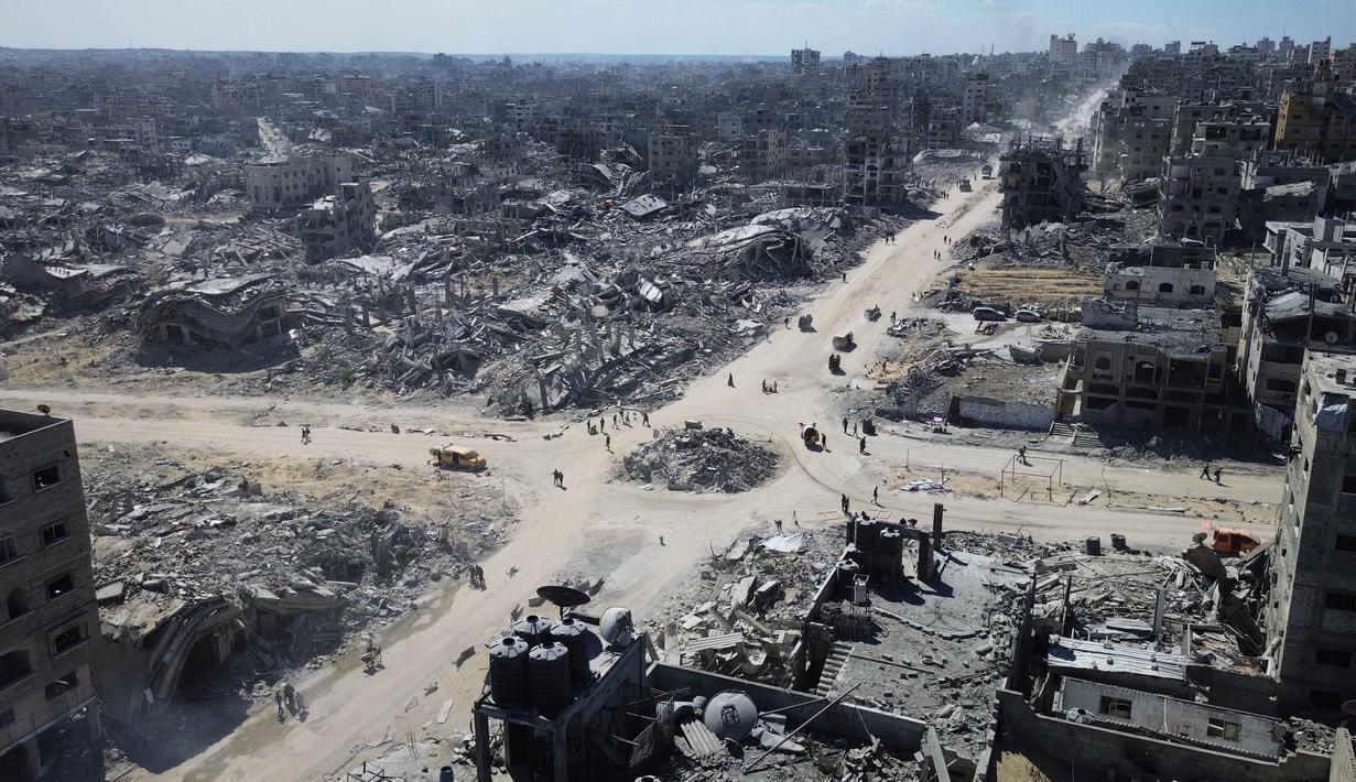 Organisasi Kesehatan Dunia (WHO) melaporkan hanya 14 dari 36 rumah sakit di Gaza yang masih berfungsi sebagian, sebagian besar di wilayah selatan yang kini kewalahan menangani pasien. (AP Photo)