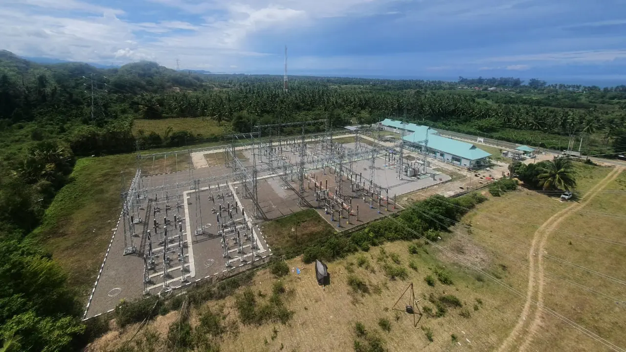 PT PLN (Persero) berhasil merampungkan jaringan listrik di wilayah Gorontalo