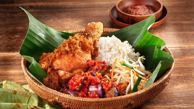 Simak Kekaguman Orang Korea Makan Masakan Khas Indonesia
