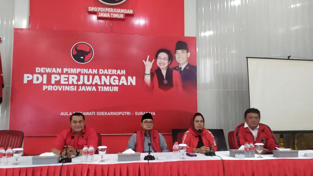 PDIP Jatim memberikan keterangan terkait mundurnya dua kader terlibat kasus korupsi dan narkoba