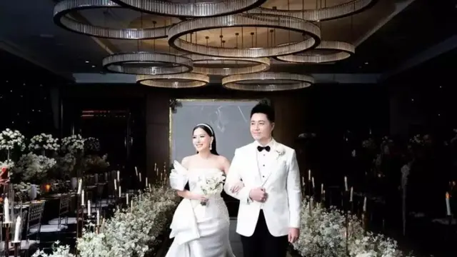 Gaun pengantin Angela Lee (Instagram/love_ivangunawan)