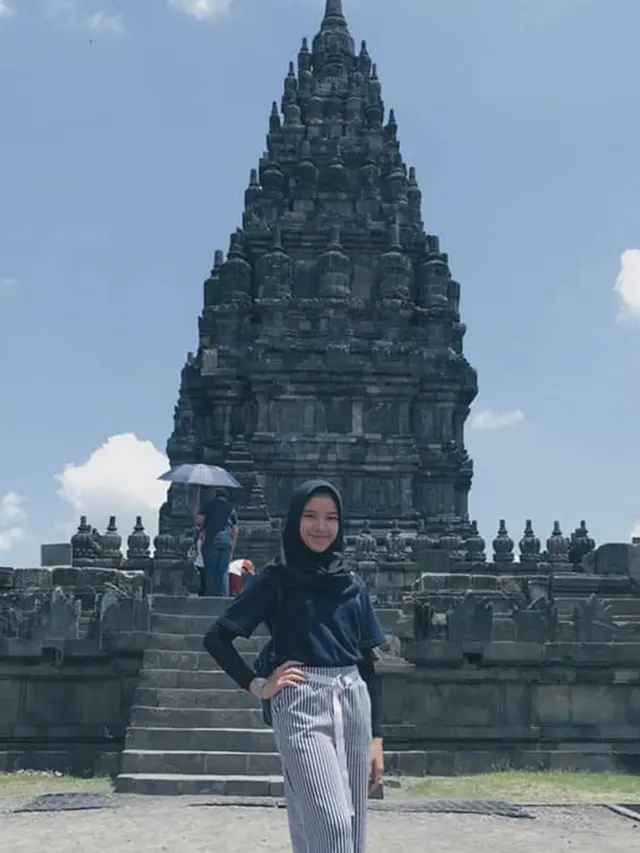 6 Potret Tiara Anugrah Pakai Hijab, Memesona Dipuji Makin Cantik