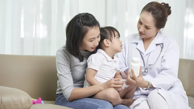 Ilustrasi anak berobat