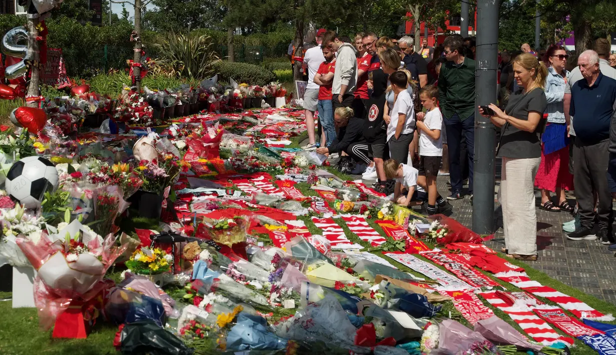 Klub yang bermarkas di Anfield itu menyampaikan rasa duka yang mendalam atas tragedi yang menimpa Diogo Jota dan saudaranya. (Paul BARKER/AFP)