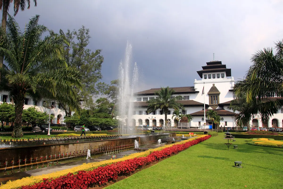 Gedung Sate.