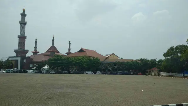 Temuan Kerangka Manusia Hingga Benda Mistis Saat Revitalisasi Alun-Alun Kejaksan Cirebon