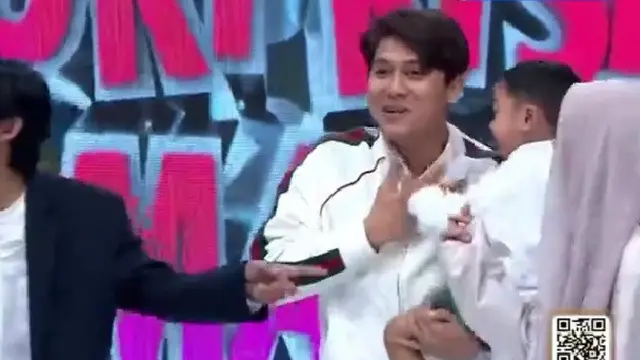 Rizky Billar Digebukin Baby L Gara-Gara Iseng Genit ke Soimah (credit: TikTok/mm_f321)