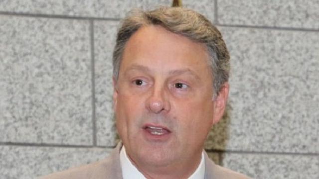 Mantan Duta Besar Amerika Serikat untuk Panama, John Feeley (sumber: US Embassy Panama via The Raw Story)