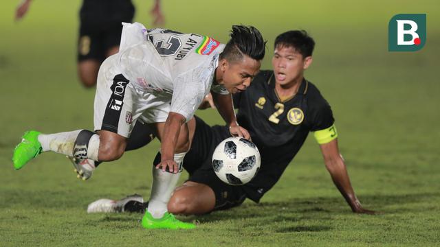 FOTO: Kushedya Hari Yudo Bawa Indonesia Unggul Atas Bali United di Babak Pertama