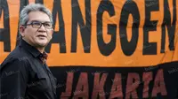 Bung Ferry merupakan salah satu pendiri The Jakmania yang juga mantan ketua umum organisasi suporter pendukung Persija Jakarta itu. (Bola.com/Vitalis Yogi Trisna)