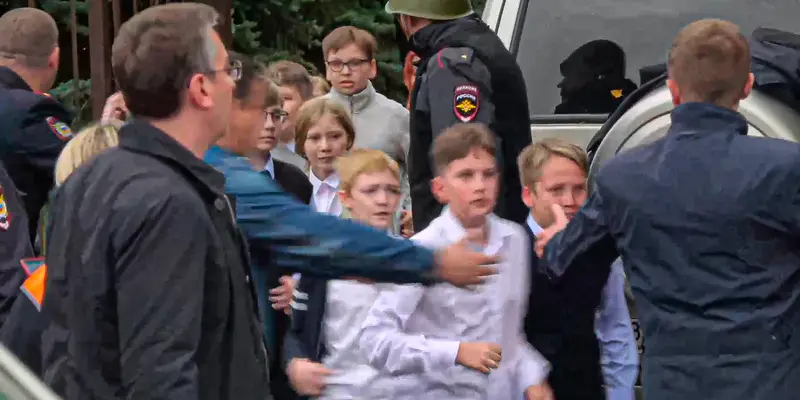 15 Orang Tewas Dalam Aksi Penembakan di Sekolah Rusia
