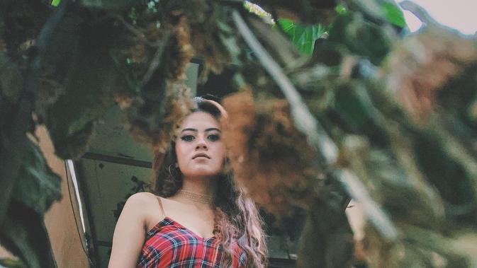 6 Potret Putri Sagita, Pelantun Lagu 'Gara-Gara Mas Al' (sumber: Instagram/putri_sagita_)