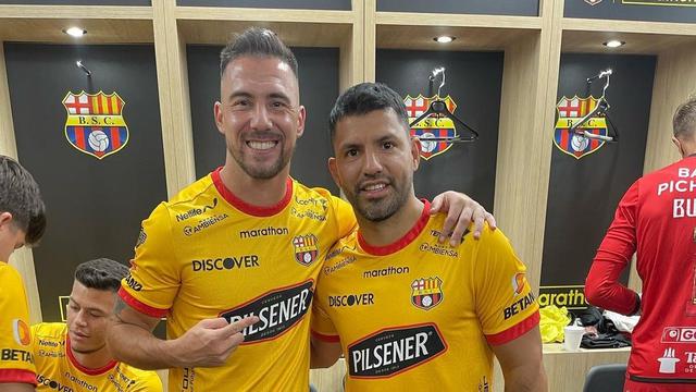 Jonathan Bauman dan Sergio Aguero