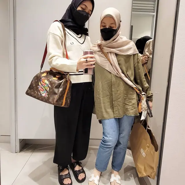 Lama Tak Jumpa, Ini 6 Momen Temu Kangen Natasha Rizky dan Dian Ayu