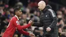 Berlaga di depan ribuan pendukungnya di Stadion Old Trafford, Manchester United langsung bermain menekan. Hasilnya, Setan Merah menang tiga gol tanpa balas. (AFP/Oli Scarff)