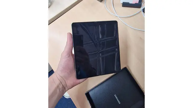 Bocoran tampilan Galaxy Z Fold 4