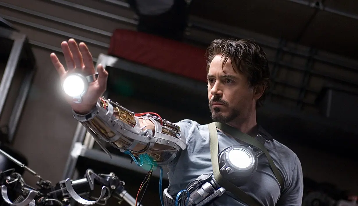 Robert Downey Jr sudah hadir di Marvel untuk memerankan Iron Man pada tahun 2008. (IMDb)