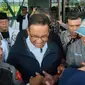 Calon presiden (capres) nomor urut satu Anies Baswedan tiba di Bandar Udara Dr Ferdinand Lumban Tobing, Tapanuli Tengah, Sumatera Utara.