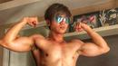 Berawal dari perutnya mulai membuncit dan berat badannya yang mencapai 78 kg. Rafael memutuskan untuk berolahraga setelah ia berhenti rutin olahraga selama 8 tahun. (Liputan6.com/IG/@rafaell_16)