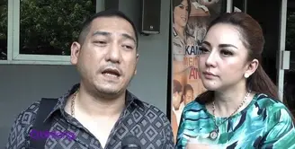 Regina Andriane Saputri baru saja melaporkan saudara kandung suaminya, Krisna Murti ke Polda Metro Jaya. Sang suami pun menemani Regina dan merasa bahwa tindakan adik dan kakaknya harus ditindaklanjuti.