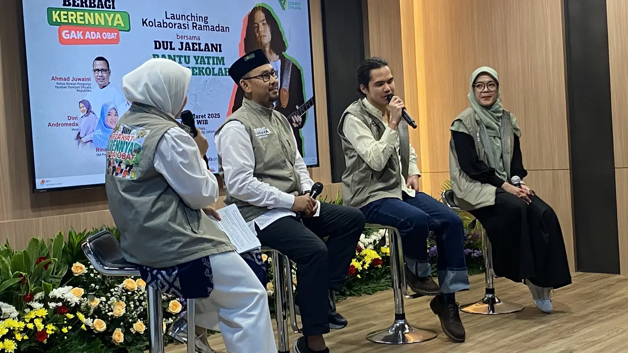 Dul Jaelani, musisi muda yang juga anak dari pasangan Ahmad Dhani dan Maia Estianty saat menghadiri program bersama Dompet Dhuafa.