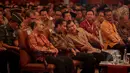 Presiden Joko Widodo dan Wapres Jusuf Kalla terlihat berbincang saat menghadiri pembukaan Musyawarah Perencanaan Pembangunan Nasional (Musrenbangnas) Tahun 2015 di Jakarta, Rabu (29/4/2015). (Liputan6.com/Faizal Fanani)