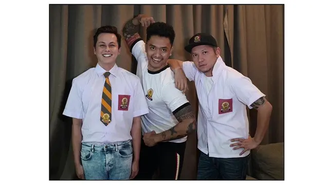 Kembali Tampil Bersama, 7 Potret Kompak Gading Marten dan Geng Semprul