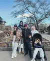 Tanpa Frans Faisal yang baru menikah, Fuji Utami dan keluarga liburan ke Jepang bersama [@fuji_an]