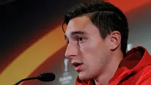 Bek Manchester United Matteo Darmian dalam konferensi pers di Istanbul, 2 November 2016. (Reuters/Andrew Boyers)