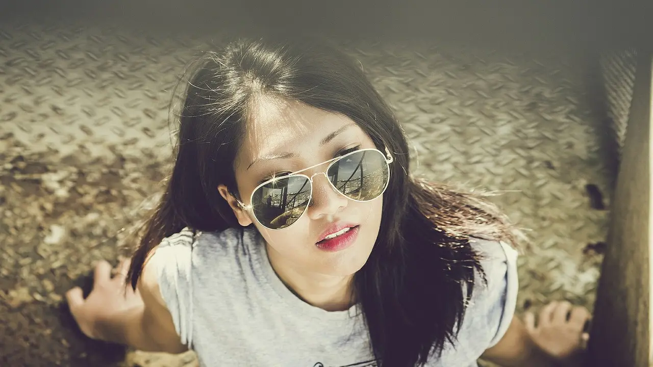 women sunglass