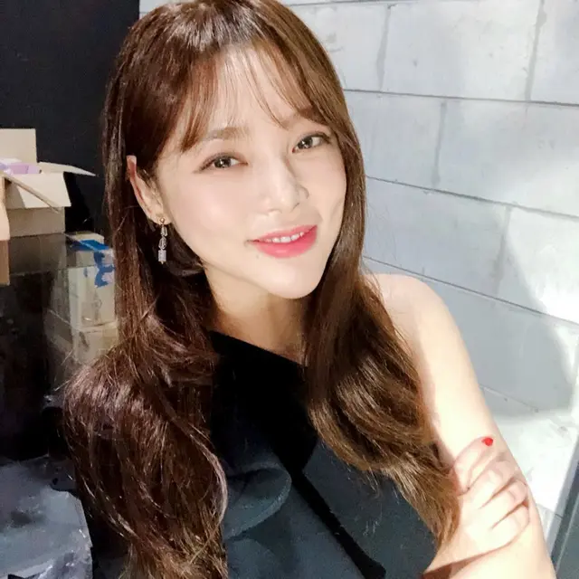 Park Si Yeon (Instagram/ l.h.mom)