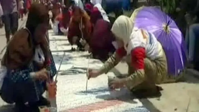 [VIDEO] Serunya Ratusan Ibu-Ibu Ikuti Lomba Membatik di Sragen