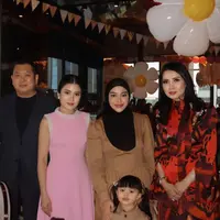 Ulang Tahun Putri Kevin Sanjaya dan Valencia Tanoe ke-1. [@aurelie.hermansyah]