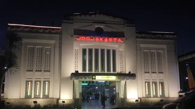 Kursi Rotan Stasiun Yogyakarta