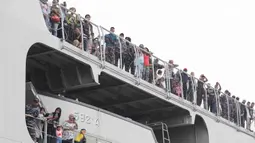 KRI Banjarmasin-592 itu berangkat dari Jakarta menuju Semarang, Jawa Tengah, dan Surabaya, Jawa Timur. (Liputan6.com/Herman Zakharia)