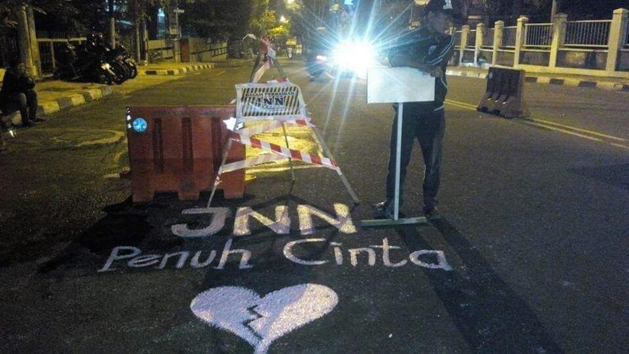 Gerakan Tambal Jalan Tanpa Pamrih ala Jogja Nyah Nyoh