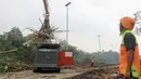 Pemprov DKI Jakarta menurunkan 13.690 kilogram sampah alat peraga kampanye (APK) Pemilu 2024. (Liputan6.com/Herman Zakharia)