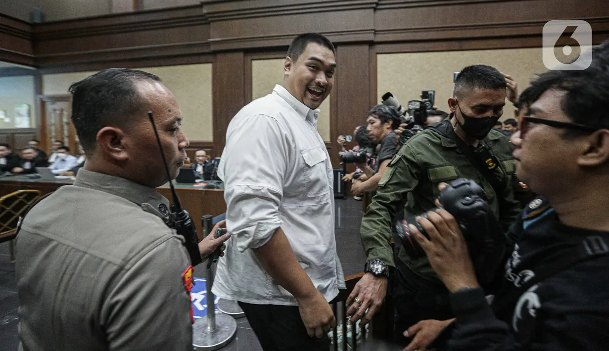 Dito bersaksi dalam sidang perkara dugaan korupsi penyediaan infrastruktur BTS 4G dan infrastruktur pendukung paket 1, 2, 3, 4, dan 5 BAKTI Kominfo Tahun 2020-2022. (Liputan6.com/Faizal Fanani)