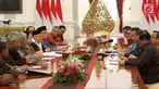 Presiden Jokowi menerima kedatangan anggota Badan Pembinaan Ideologi Pancasila (BPIP) di Istana Merdeka, Jakarta, Kamis (22/3). BPIP adalah badan yang sebelumnya bernama Unit Kerja Presiden Bidang Pemantapan Ideologi Pancasila. (Liputan6.com/Angga Yuniar)