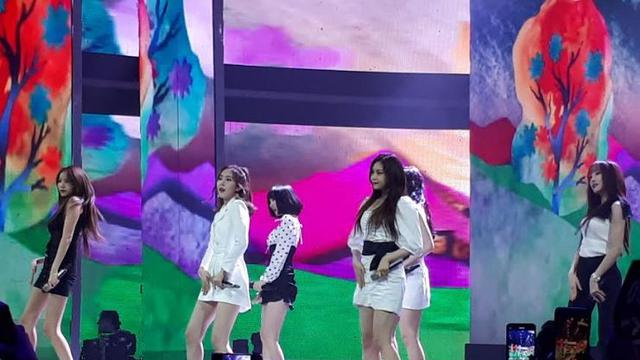 Gfriend (Foto: Affiyah Tri Yuni Sari)