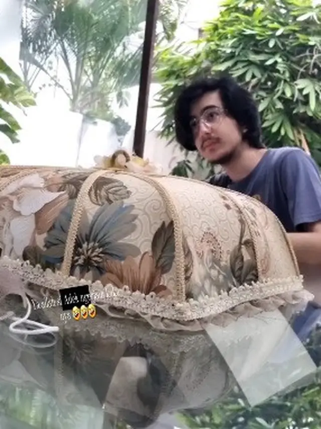 Darren Sterling Emmanuel, putra kedua Andi Soraya (Foto: Instagram/@andisorayabeatrix)