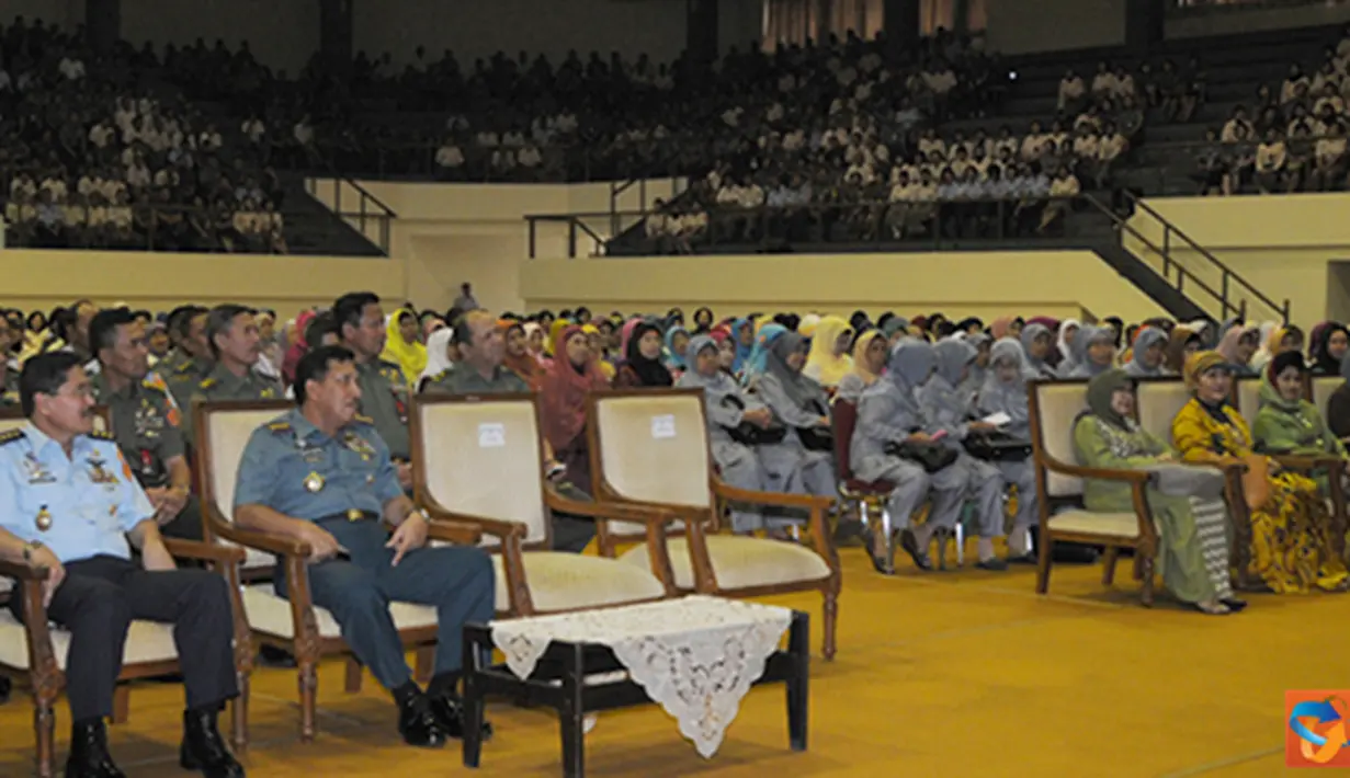Citizen6, Cilangkap: Ceramah yang diadakan setiap bulan ini menyampaikan tentang suri tauladan Nabi Muhammad SAW semasa hidupnya yang mendapatkan gelar dari Allah SWT dan tertera dalam Al-Quran. (Pengirim: Badarusin Bakri)