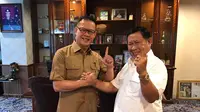 Komjen Pol (Purn) Susno Duadji dukung Bupati Lahat Aswari Rivai maju di Pilgub Sumsel 2018 (Liputan6.com / Nefri Inge)